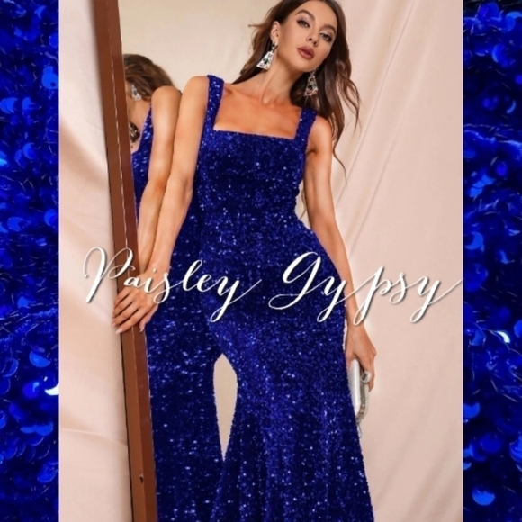 Blue Sequined Pendulum Special Event Maxi Dress - Picture 4 of 16